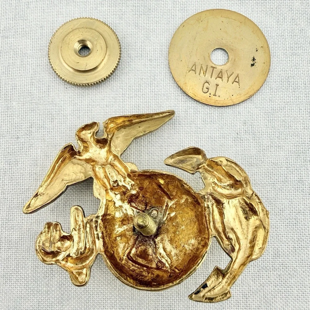 Vintage‎ USMC Eagle Globe Anchor Screwback Pin Antaya G.I. WWII EGA Gold Tone